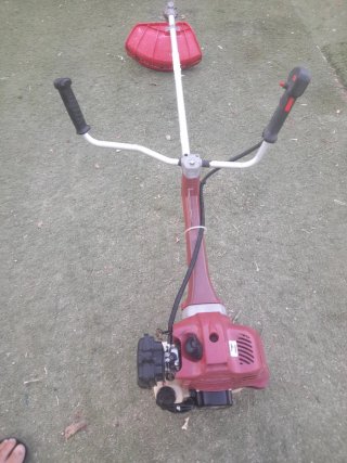 Desbrozadora VAROS BC 520 B