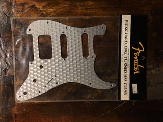 Golpeador Fender Stratocaster HSS Eng.Turned Clear