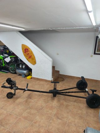 Remolque ligero moto de agua o zodiac