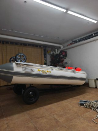 Remolque ligero moto de agua o zodiac