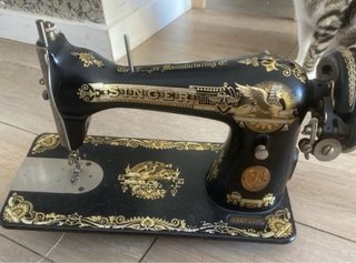 Máquina de coser Singer antigua