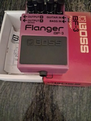 BOSS BF-3 Flanger Pedal Guitarra Bajo