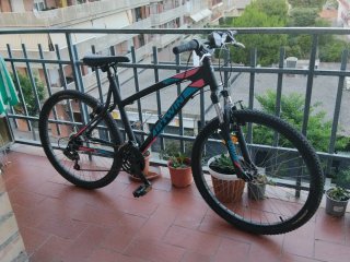 Bicicleta BTWIN MTB Negra