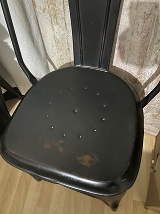 3 Sillas Metálicas Negras Tipo Tolix. 5€ cada una.