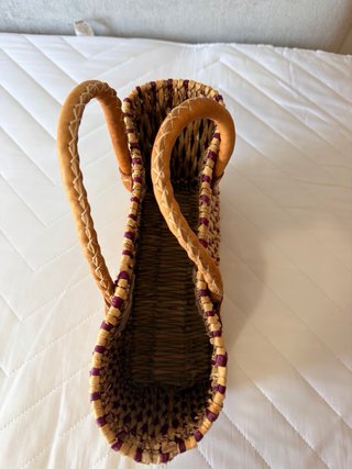 Bolsa artesanal paja morada y beige