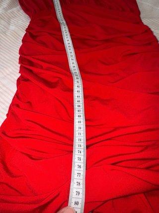 Vestido midi Zara rojo drapeado Talla M