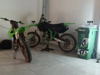 Kawasaki KX125 Motocross Moto Verde Negra