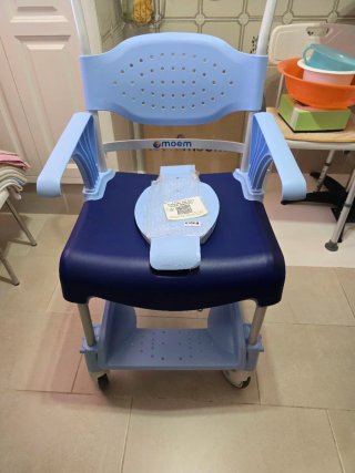 Silla de ducha Moem con cojín
