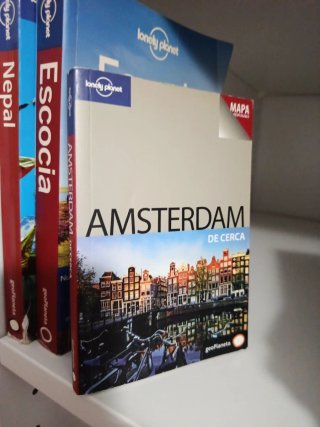 Lonely Planet, 5 guías.