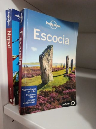 Lonely Planet, 5 guías.