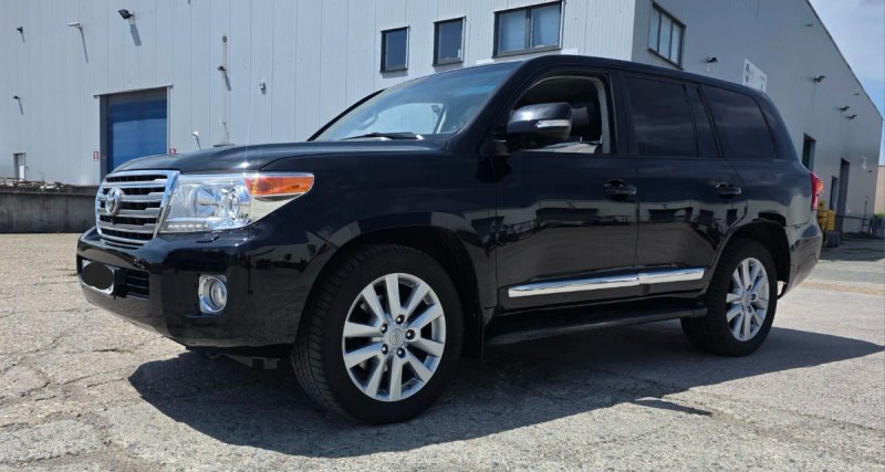 Toyota Land Cruiser 200 2015 - foto 1