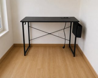 Mesa escritorio con regleta