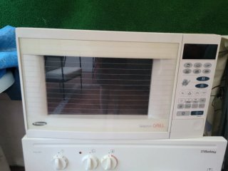 Horno y Microondas Samsung Balay