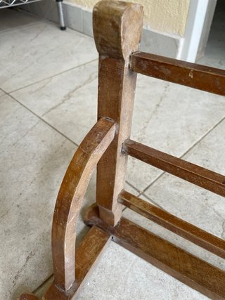 Perchero de madera antiguo para restaurar