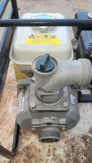Motobomba Honda GX 120 4.0 HP en perfecto estado