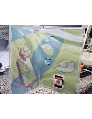 Gioco Nintendo Switch Pokemon Scudo