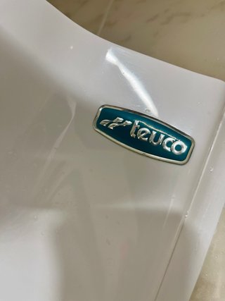 CONJUNTO BAÑO (Columna Hidromasaje Teuco, lavabo..