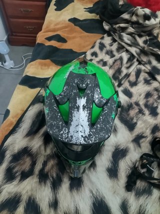 Casco BMX Verde y Negro