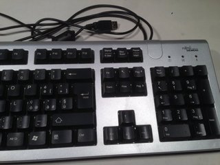 Tastiera Fujitsu Siemens con filo