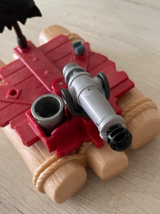 Balsa pirata Playmobil con cañón y bandera