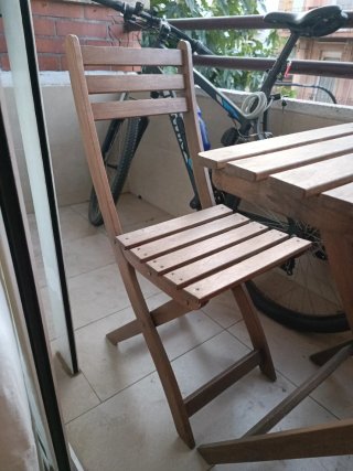 Conjunto mesa y sillas exterior madera