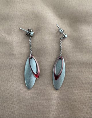 Pendientes largos plata y rojo