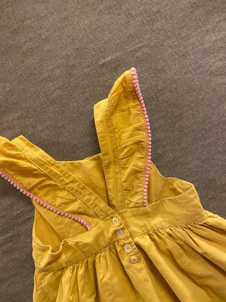Vestido blanco niña con volantes