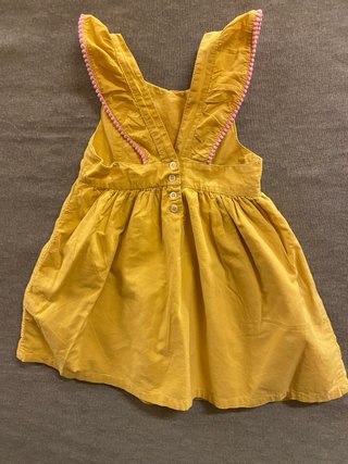 Vestido blanco niña con volantes