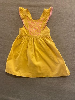 Vestido blanco niña con volantes