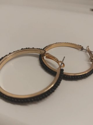 Pendientes Aro Dorados con Detalles Negros