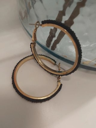 Pendientes Aro Dorados con Detalles Negros