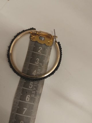 Pendientes Aro Dorados con Detalles Negros