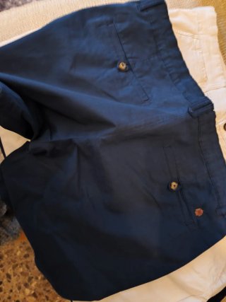 Pantalones cortos hombre azul y blanco