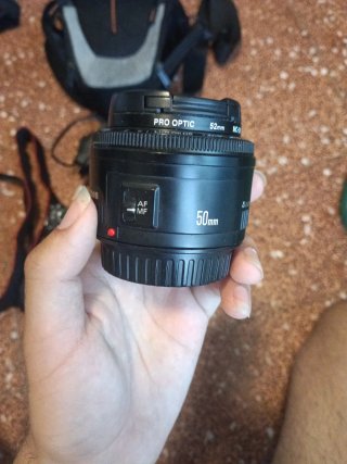Canon eos 600d más objetivo 18-55 y 50 mm