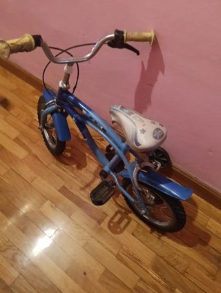 Bicicleta infantil azul