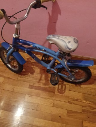 Bicicleta infantil azul