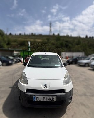 Paragolpes trasero peugeot partner 1.6 hdi 117644