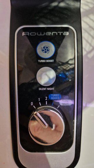 Ventilador Rowenta Blanco y Azul