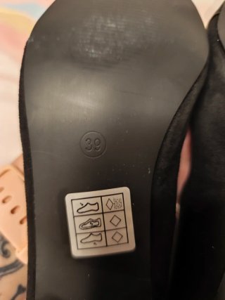 Zapatos de vestir negros Talla 39