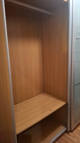 Armario de habitación madera, metal y cristal