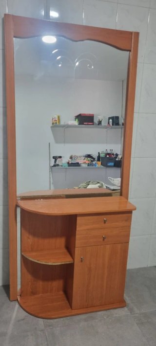 Mueble tocador con espejo