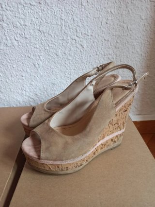 Botines de piel varios modelos. Precio lote