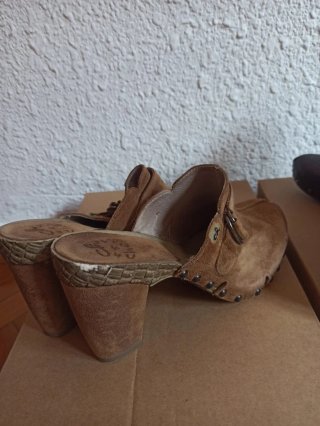 Botines de piel varios modelos. Precio lote