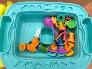 Play-Doh Mesa de Creación y Set Picnic