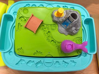 Play-Doh Mesa de Creación y Set Picnic