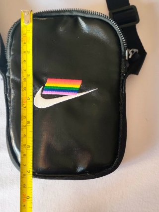 Coleccionistas Bandolera original Nike orgullo gay