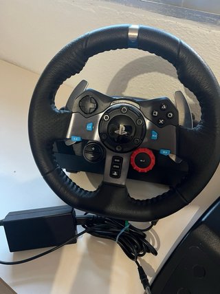 Volante Logitech G29 con Pedales