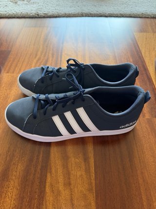 Lote de zapatillas Adidas y Puma