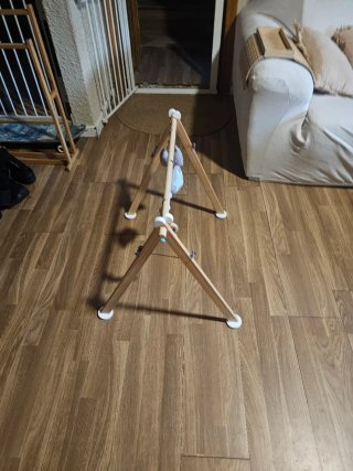 Gimnasio para bebé de madera