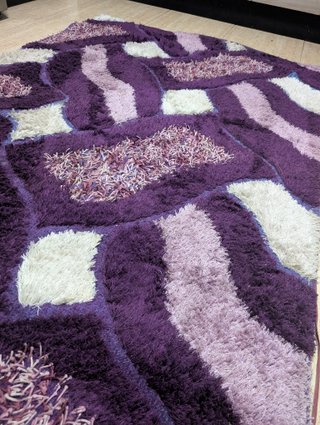 Alfombra Morada y Blanca